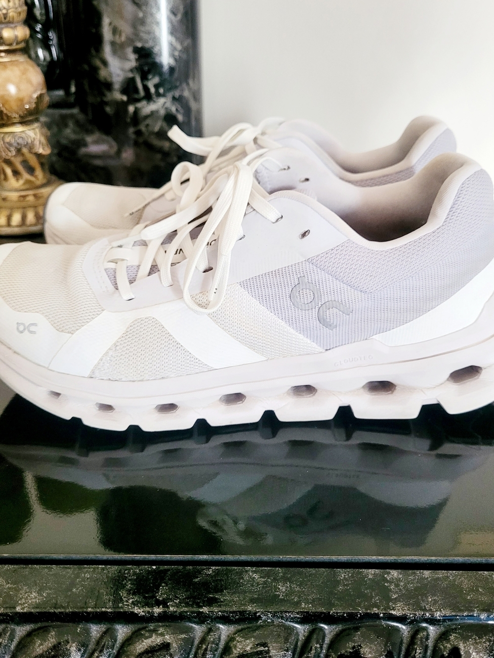 ON Cloudrunner 2 Women's Lightweight White/Frost Gray Sneakers US 8 - Picture 13 of 16